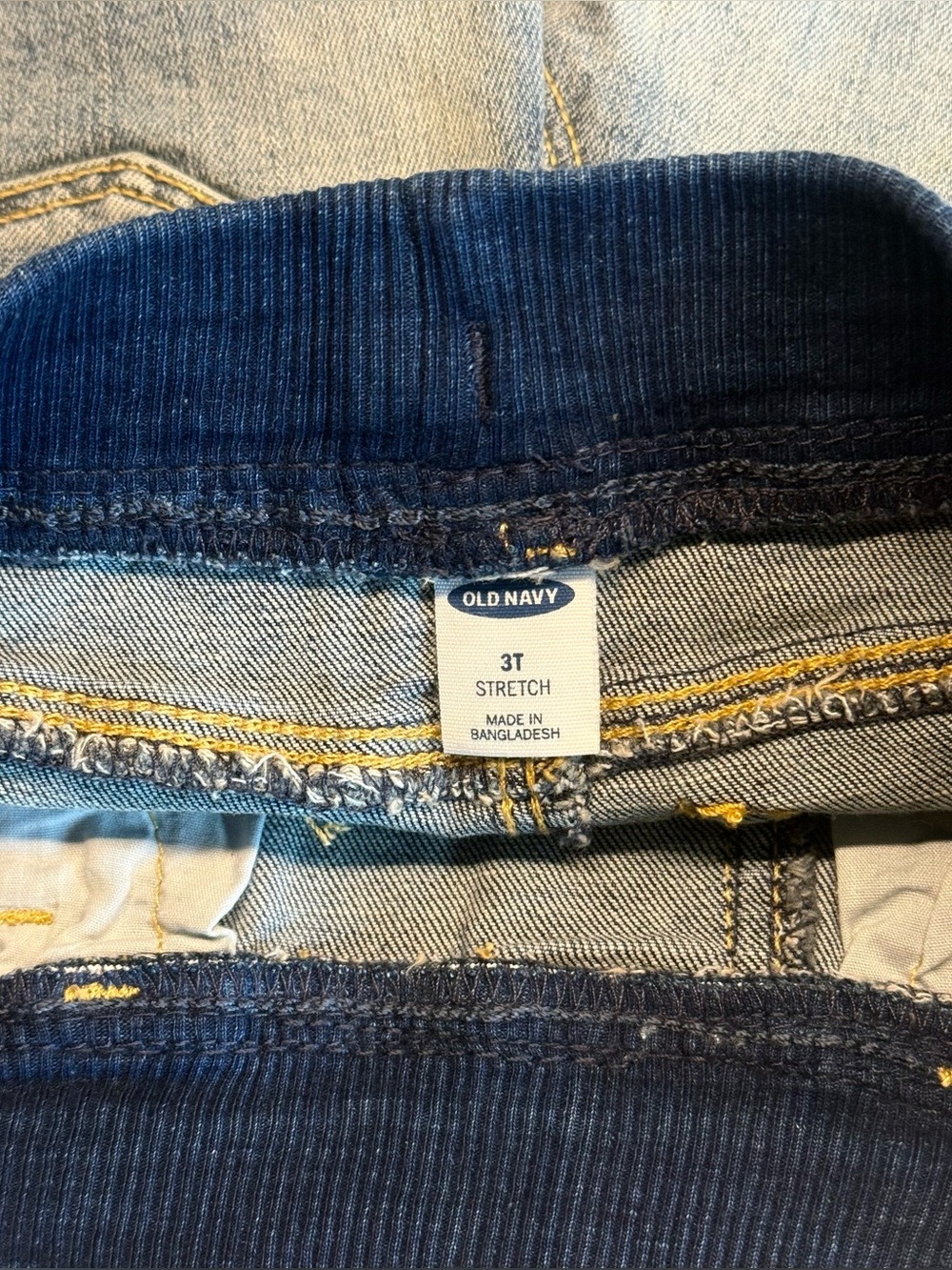 Old Navy Boys 3T Pull-On Stretch Denim Shorts NWOT - Picture 3 of 3
